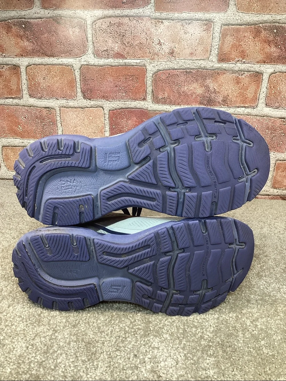 Brooks Ghost 15 women’s running shoes sneakers size 6.5